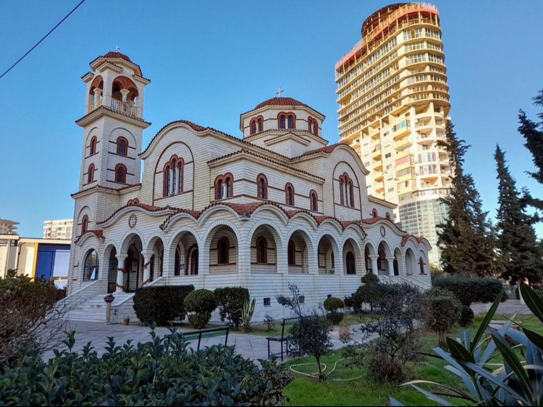 Thopia * Durrës